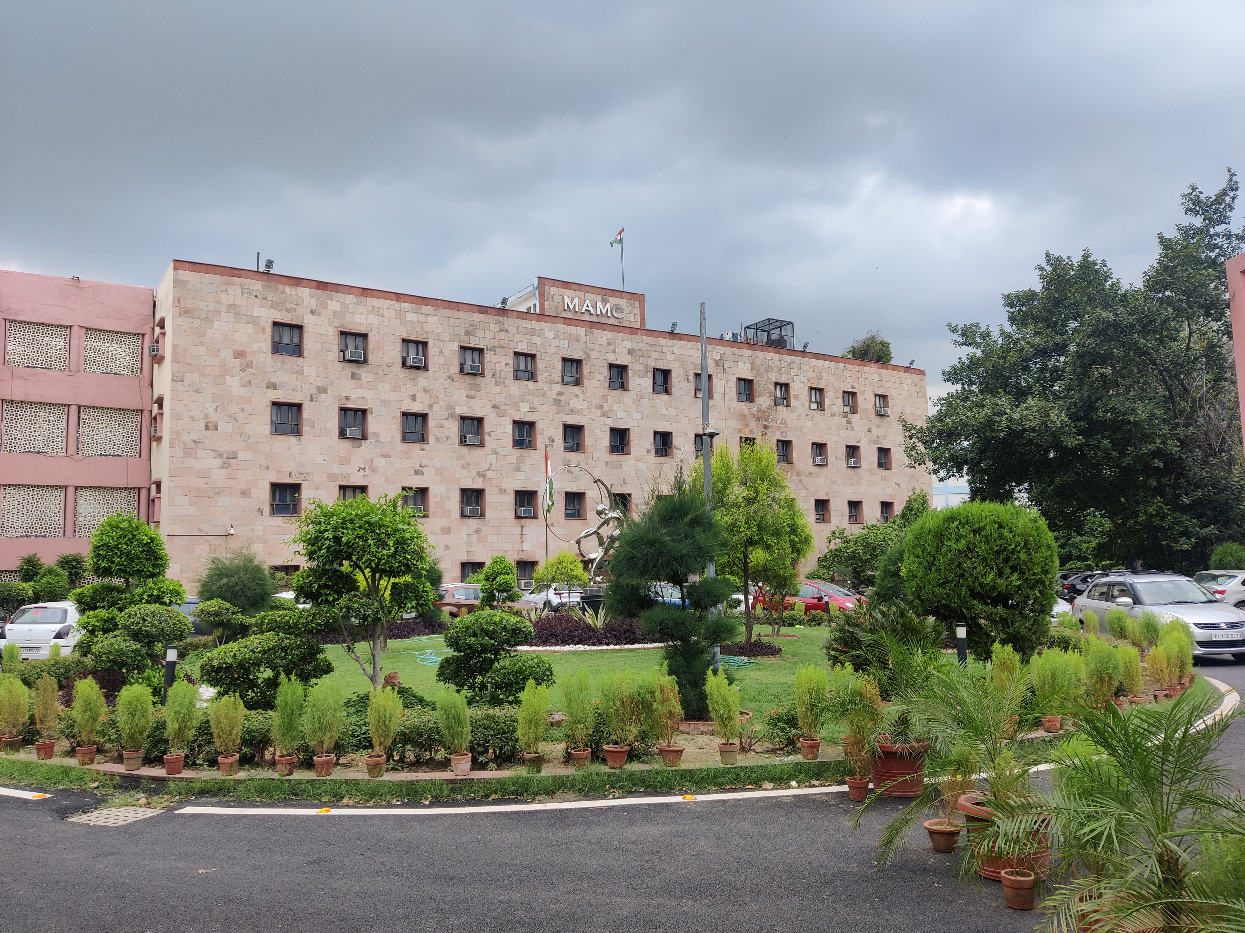 Maulana Azad Medical College, New Delhi campus