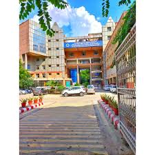 PGIMER Dr. RML Hospital, New Delhi campus view 1