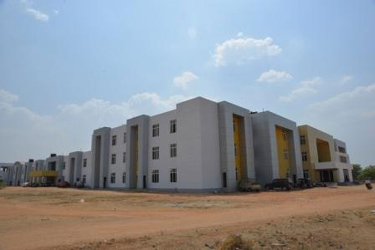 Government D.C. & Research Institute, Bellary campus view 4