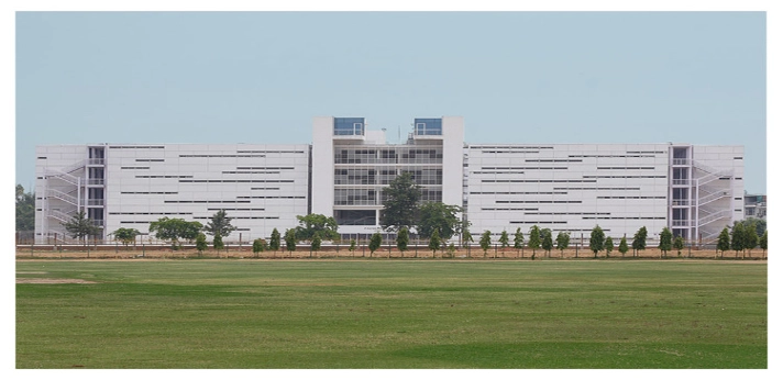 Faculty of Dentistry, Jamia Milia Islamia campus view 3