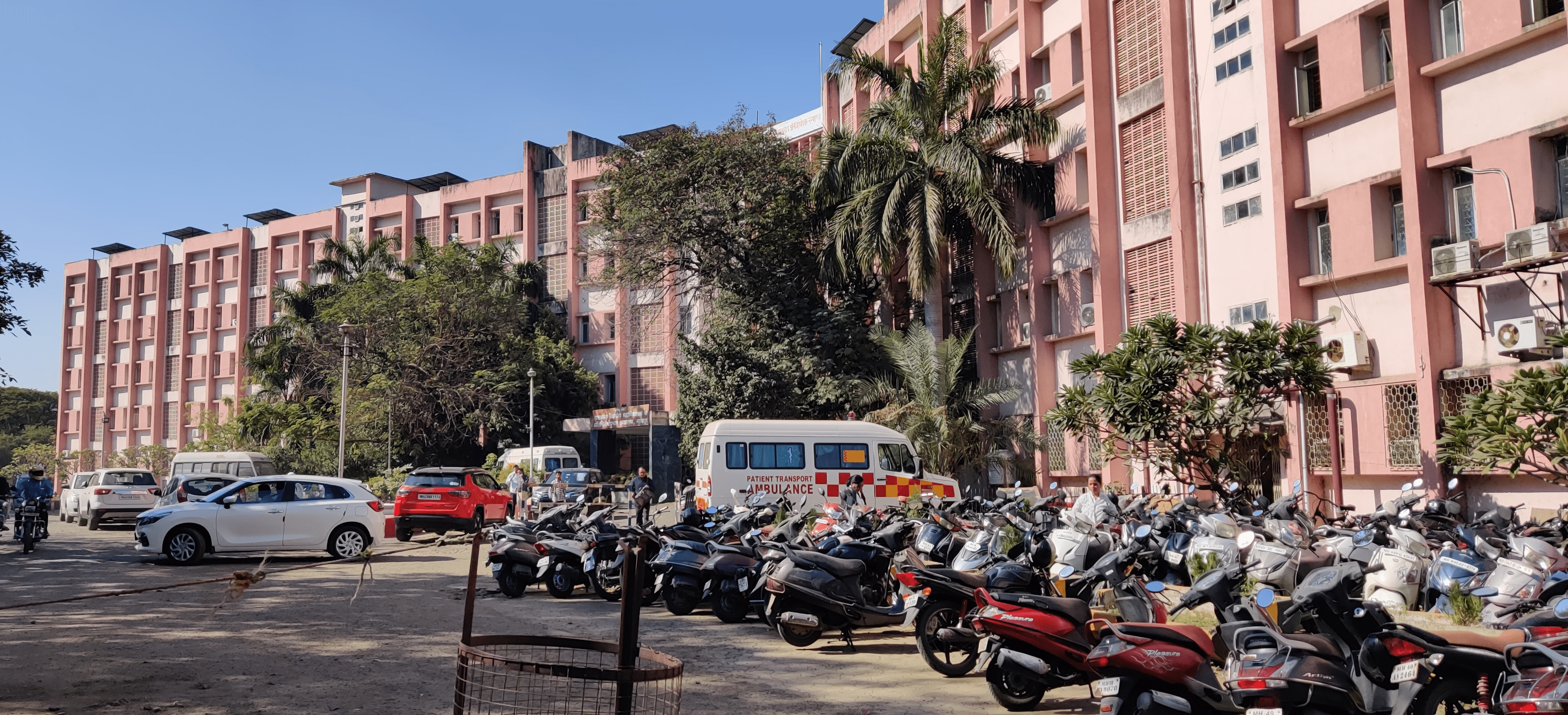 Government Dental College and Hospital, Nagpur campus view 4