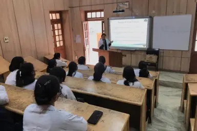 Ayurvedic and Unani Tibbia College- Ayurveda , 
Karol Bagh, Delhi 
 campus view 2
