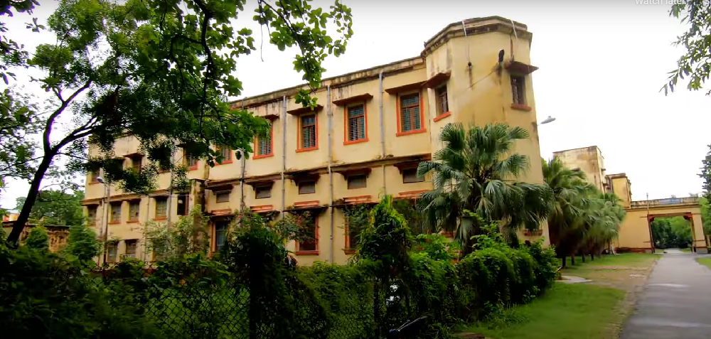 Faculty of Ayurveda Institute Of Medical Science  Banaras Hindu University, Varanasi, Uttar Pradesh  campus view 11