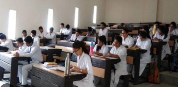 Madan Mohan Malviya Government Ayurved College, Udaipur, Rajasthan campus view 10