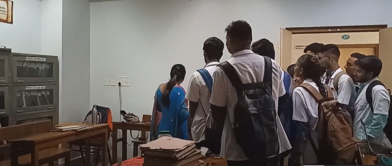 Institute of Teaching Ayurveda, Jamnagar, Gujarat campus view 26