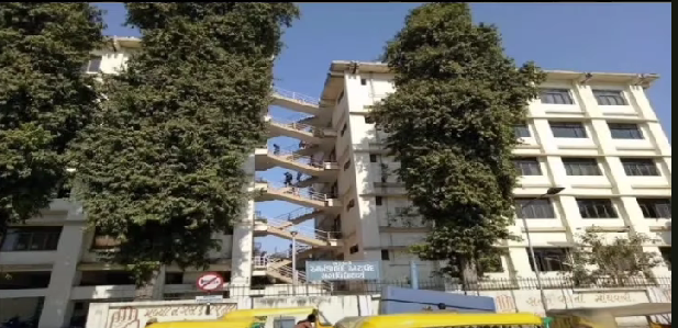 Govt Akhandananda Ayurveda College, Ahmedabad, Gujarat campus view 7