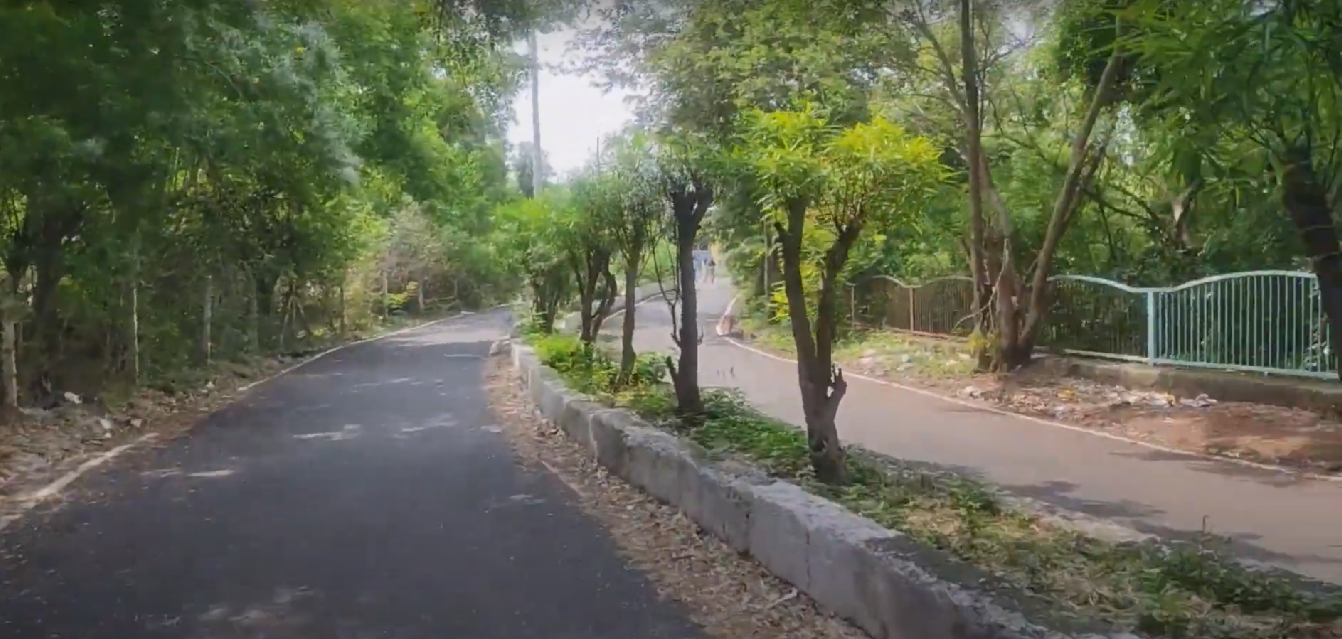 Pt. Khushilal Sharma, Govt Ayurved College, Bhopal ,MP campus view 10