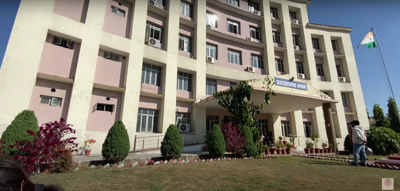 Faculty of Ayurveda Uttarakhand Ayurved University, Dehradun, Uttarakhand  campus view 1