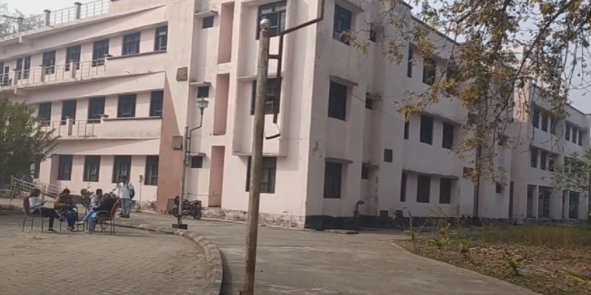 Lalit Hari State P.G. Ayurvedic College and Hospital, Pilibhit, Uttar Pradesh  campus view 5