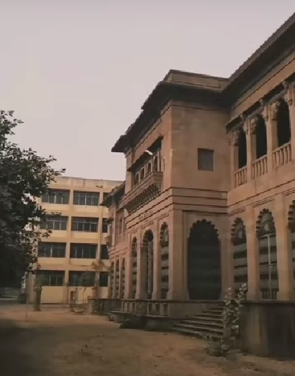 Govt. Seth JP Ayurveda Medical College, Bhavnagar campus view 9