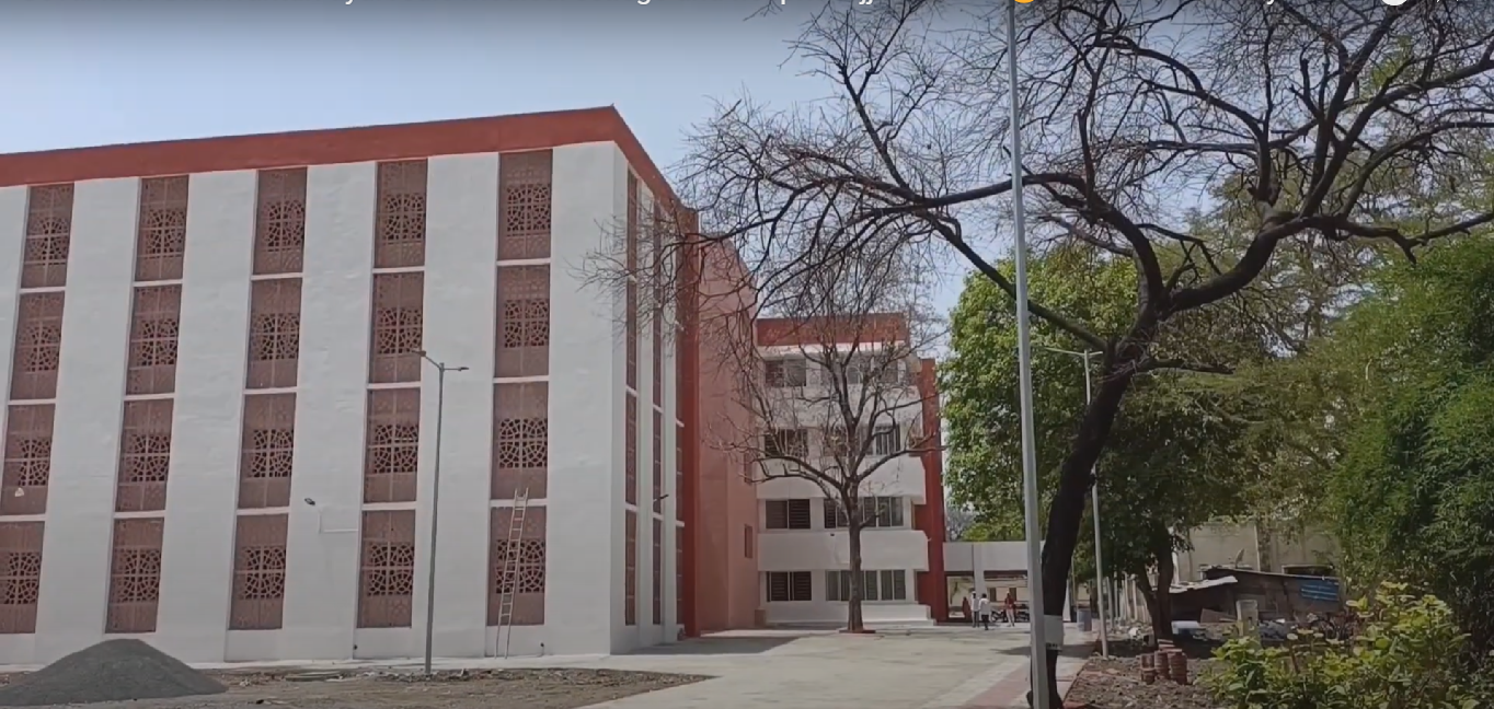 Government Dhanwantri Ayurveda college, ujjain, MP campus view 9