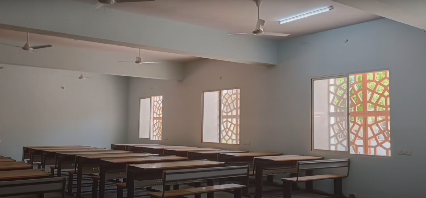 Government Dhanwantri Ayurveda college, ujjain, MP campus view 17