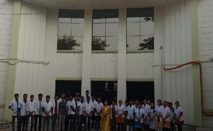 Tilak Ayurved Mahavidyalaya, Pune, MS  campus view 15