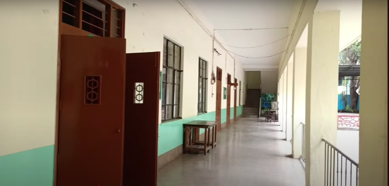 Tilak Ayurved Mahavidyalaya, Pune, MS  campus view 23