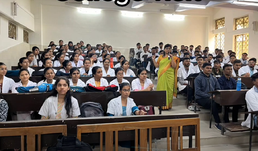 Tilak Ayurved Mahavidyalaya, Pune, MS  campus view 17
