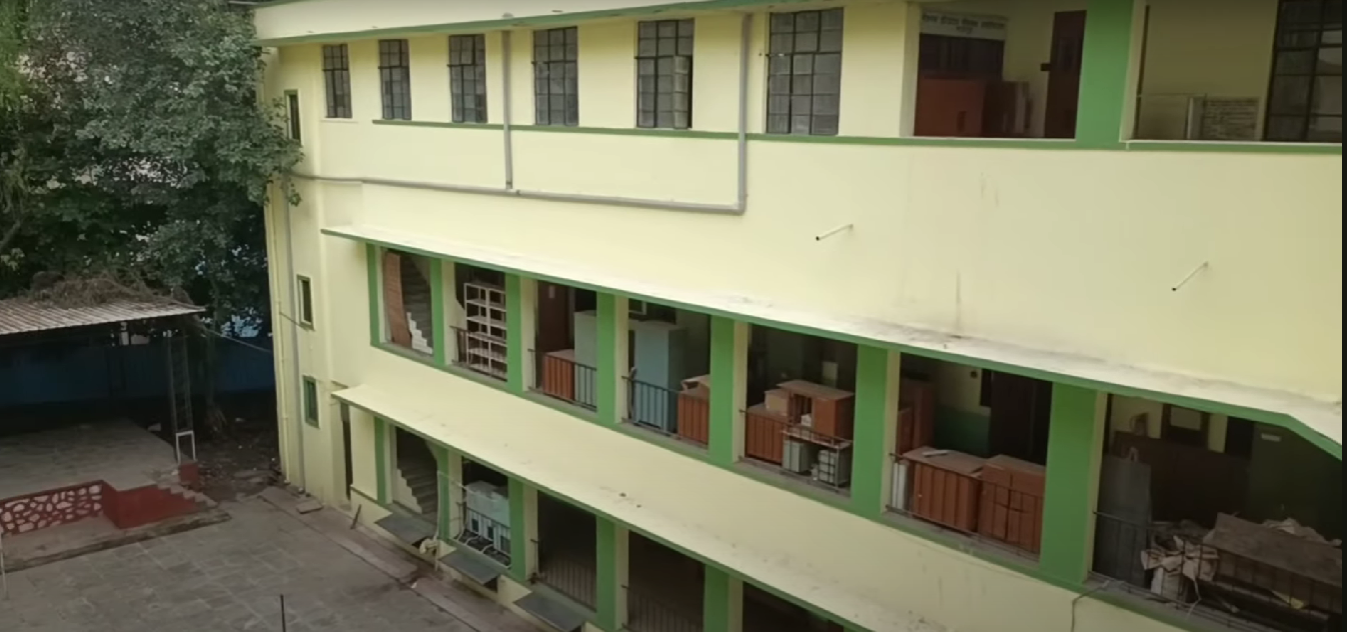 Tilak Ayurved Mahavidyalaya, Pune, MS  campus view 28