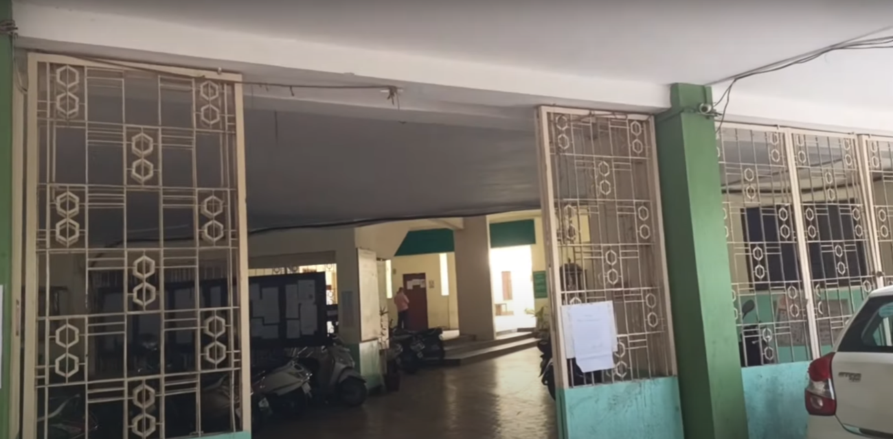 Tilak Ayurved Mahavidyalaya, Pune, MS  campus view 35