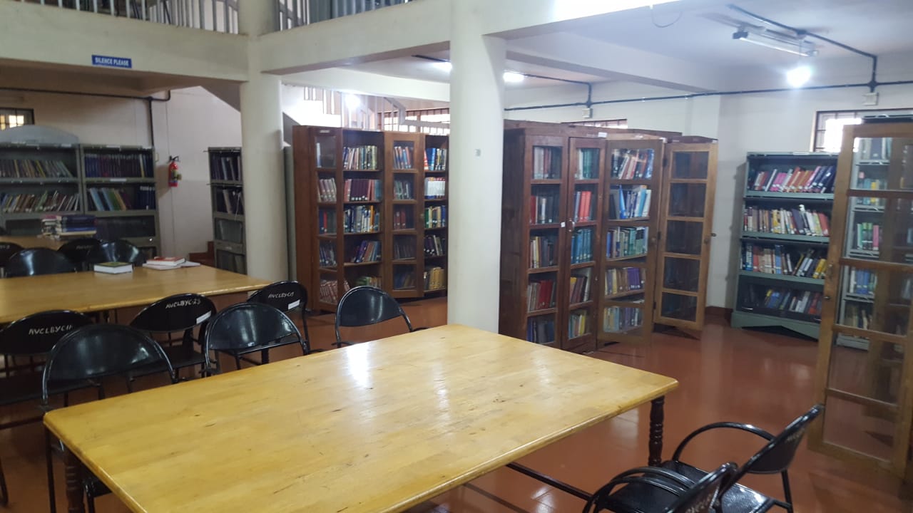 Vaidyaratnam P.S. Varier AC, Kottakal, Kerala  campus view 3