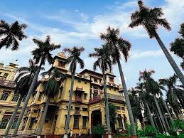 Banaras Hindu University campus view 4