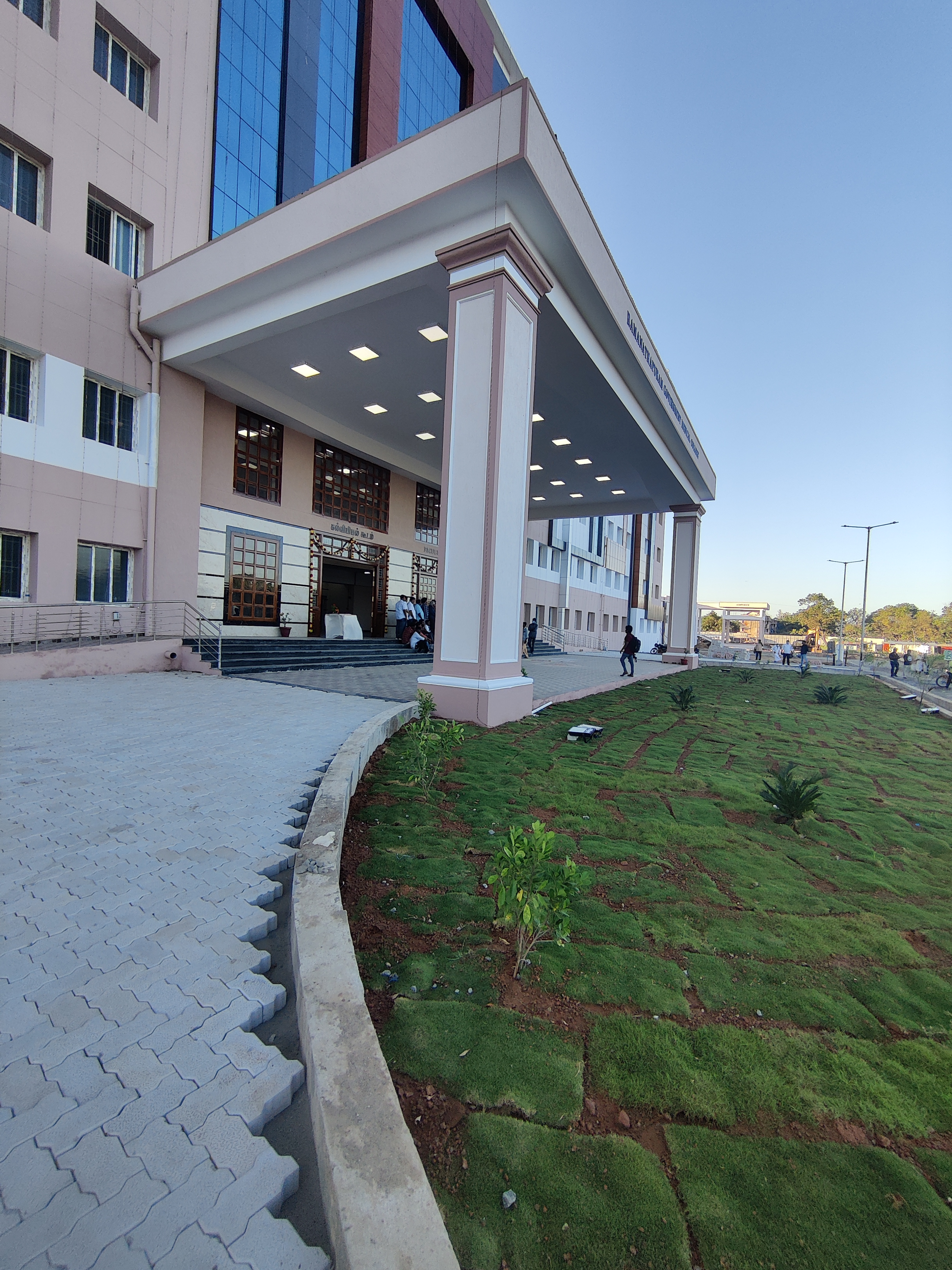 Government Medical College, Ramanathapuram

 campus view 15